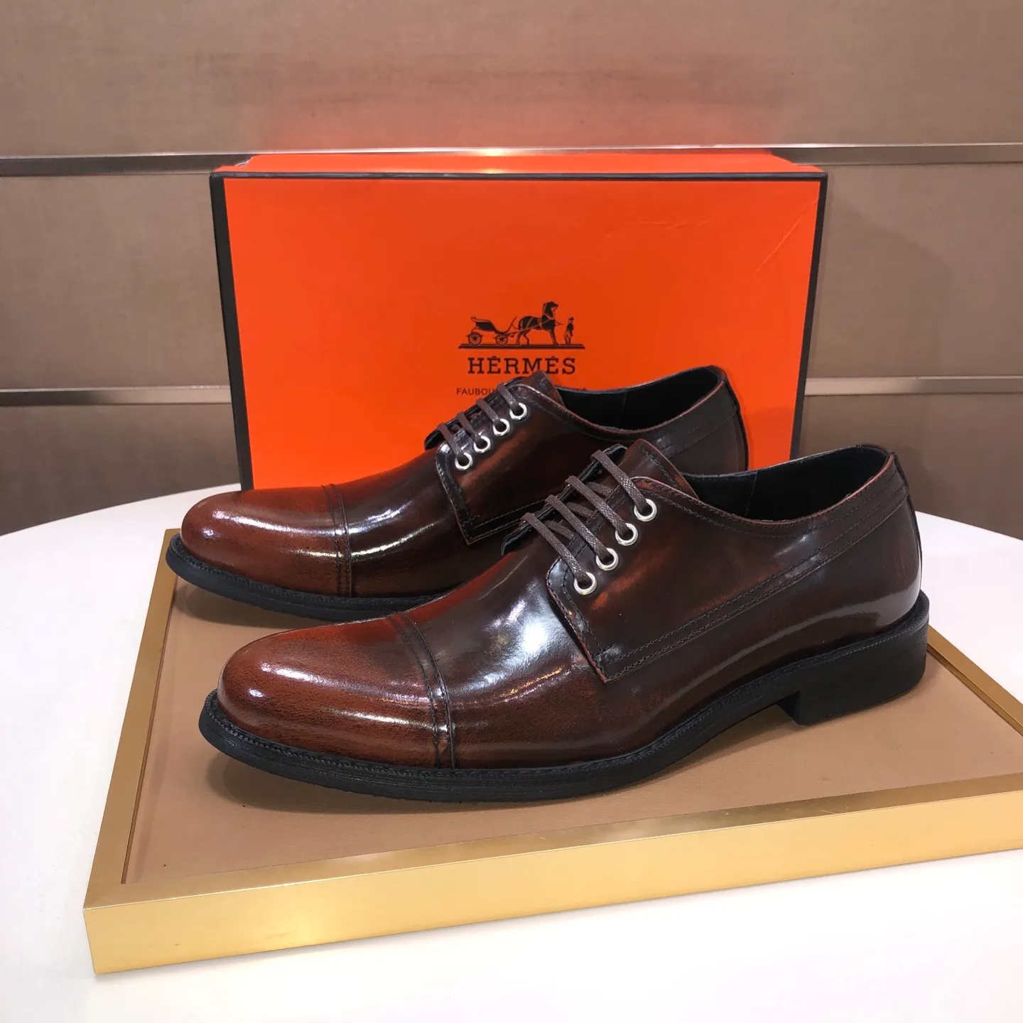 Men's Men's Shoes💰540💰[HERMES] (cowhide lining)🍀Italian top luxury🍀He does not pursue novel styles and gorgeous colors, but attracts the favor of successful men with his flawless, elegant and classic style. Formal leather shoes This very comfortable, simple and stable style allows you to easily match any style! The pattern is absolutely 1:1 refined from the original case, and we strive for excellence in materials, imported cowhide + cowhide lining💪💪💪extraordinary texture👍! .Code number: 39-45 (45 customized)